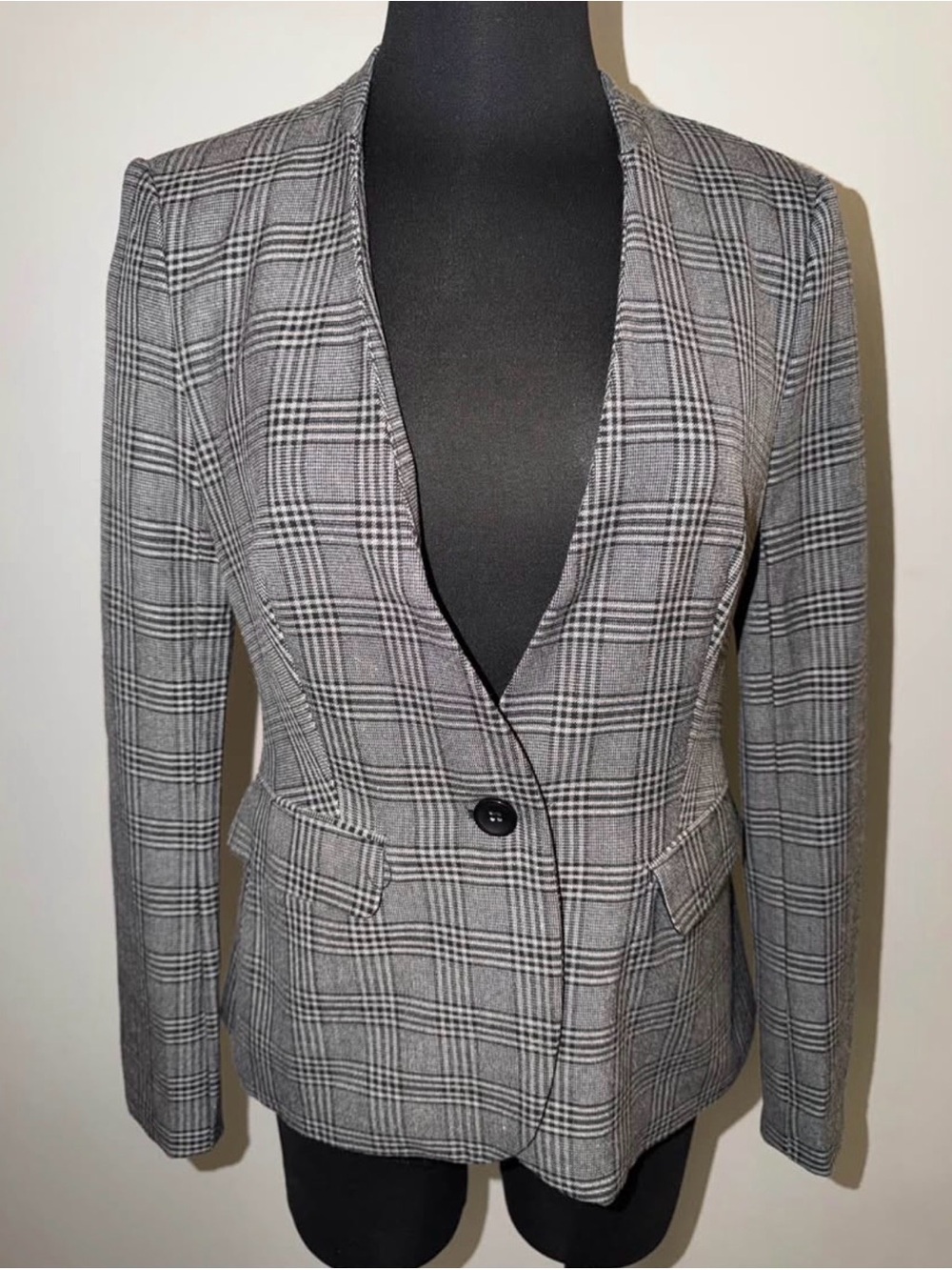 Premise Studio Plaid Blazer Womens Size 2 Gray Black Tailored Office Jacket NWT